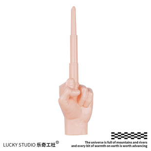 “中指代表了我的态度”拳头中指伸缩剑神金小玩意 恶搞送朋友