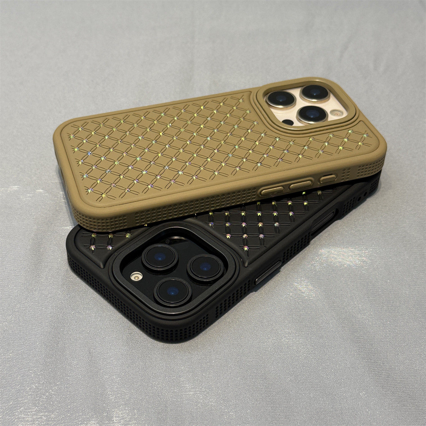 17菱格纹满天星镶钻适用iPhone16promax苹果15手机壳14新款散热13气质防滑小众12高级感11奢华全包防摔保护套