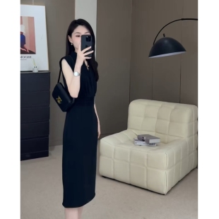 2026春秋季节通勤黑色V领包臀连衣裙女装修身显瘦开叉小黑裙气质