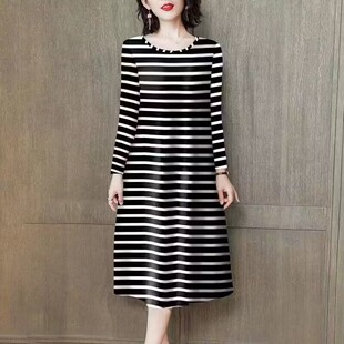 春夏连衣裙女士2026春秋新款长袖学生气质显瘦宽松遮肚打底中长裙