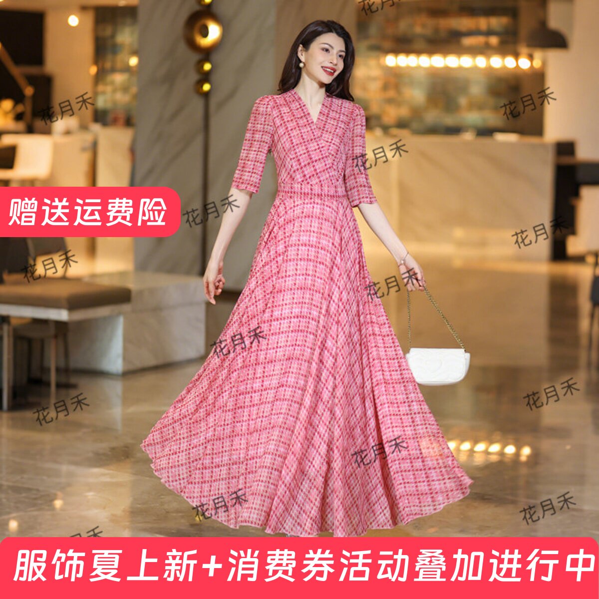 2026年夏季V领印花连衣裙收腰显瘦长裙妈妈款短款小个子沙滩裙子