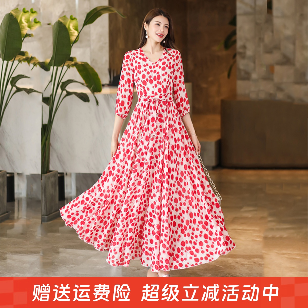 2025年春夏秋V领印花连衣裙收腰显瘦长裙妈妈款短款小个子沙滩裙
