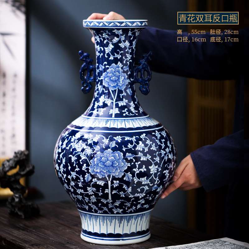 高档景德镇陶瓷花瓶中式梅瓶摆件仿古手绘客厅玄关装饰品青花瓷石