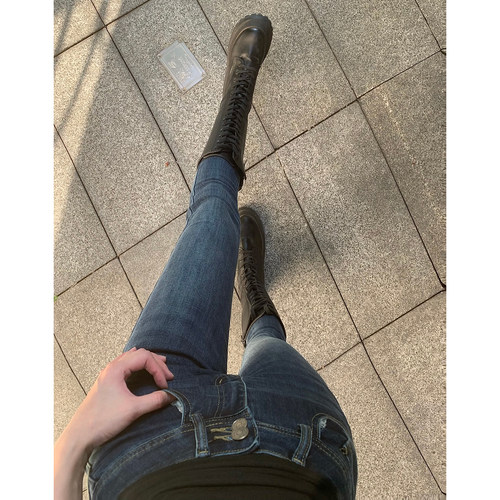 拉夏贝尔深蓝百搭小脚牛仔裤女秋