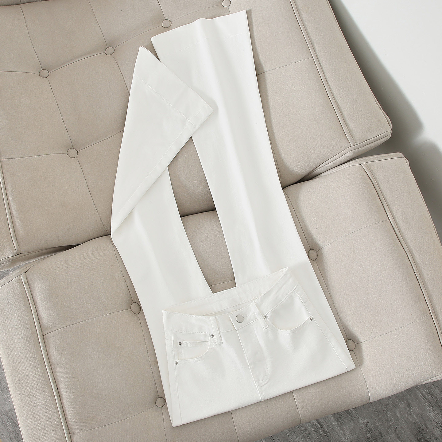 拉夏贝尔不贴腿微喇牛仔裤女爆款春季新款高腰显瘦时尚百搭喇叭裤,女装/女士精品,牛仔裤,淘宝优惠券,粉丝福利购,淘宝优惠卷