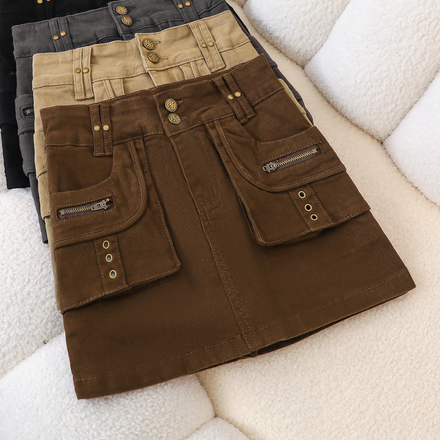 拉夏贝尔咖啡色高腰紧身牛仔短裙女2026夏时尚修身显瘦半身包臀裙