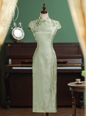 绿色旗袍2026新款女中式年轻复古少女日常拍照晚宴会礼服裙江南风