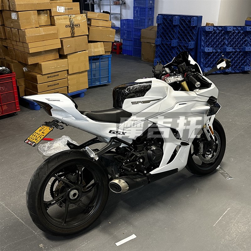 适用春风450SR/SRS改装油箱罩 加高油箱保护罩 碳纤花纹护板配件