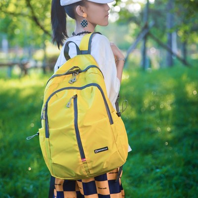 超轻便儿童户外旅行背包外出旅游双肩包小学生男女孩补习补课书包