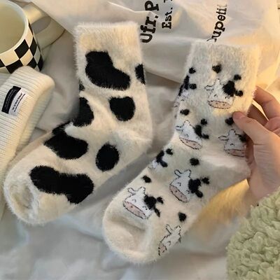 2 Pairs Cute Cow Print Winter Socks for Women Warm Plush Mid