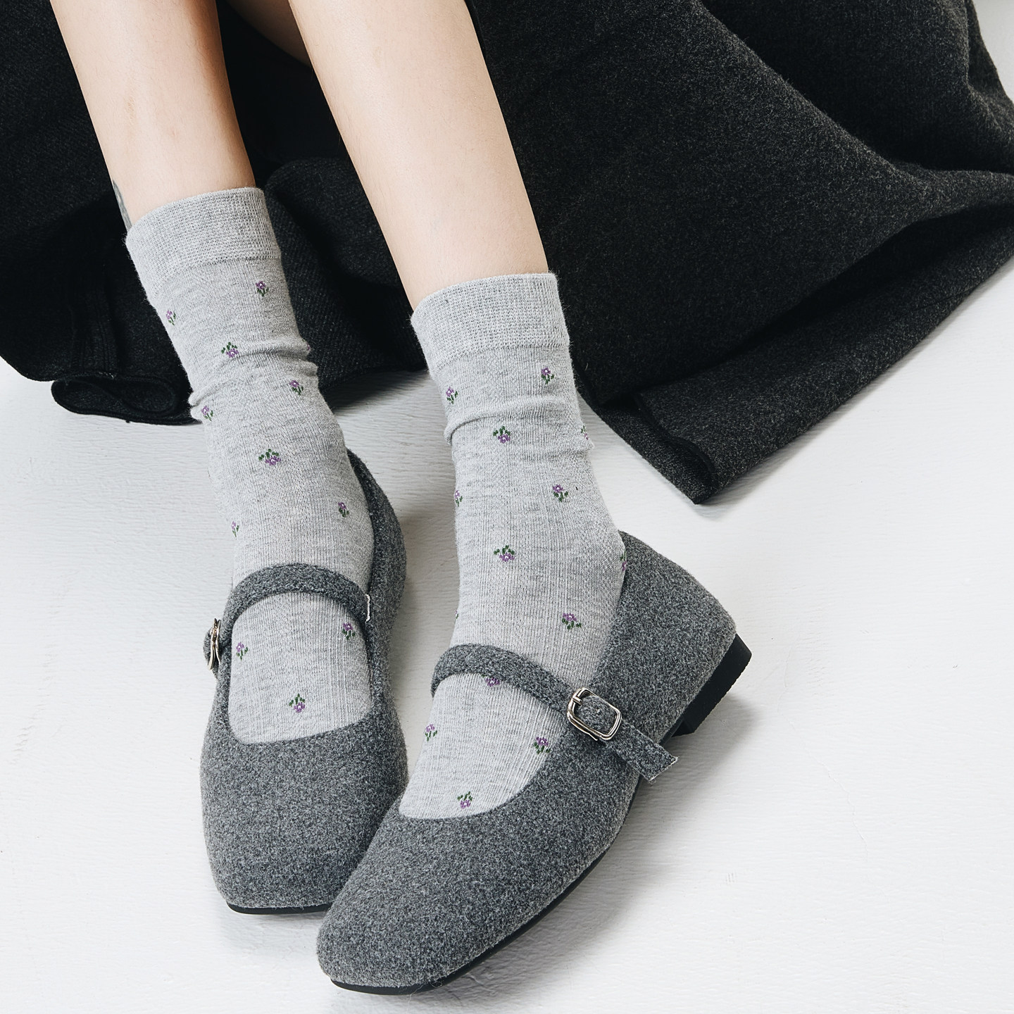 咖色袜子女春秋款防臭吸汗透气中筒棉袜复古碎花堆堆袜搭配小皮鞋,女士内衣/男士内衣/家居服,中筒袜,淘宝优惠券,粉丝福利购,淘宝优惠卷