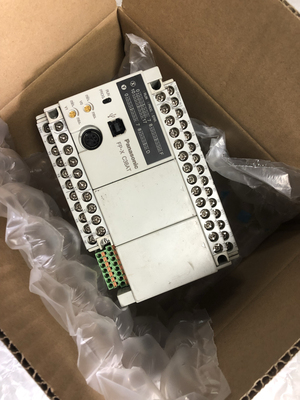 松下plc AFPXH0-C38AT14304060R-F AFPX0-C40T-F l60mrt0102-f-zl