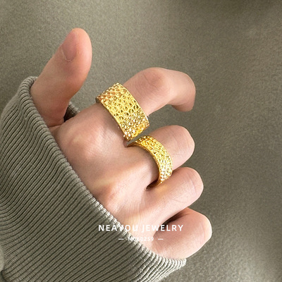 小众高级感复古个性凹凸波点沙金指环黄金久不掉色男士锤纹戒指