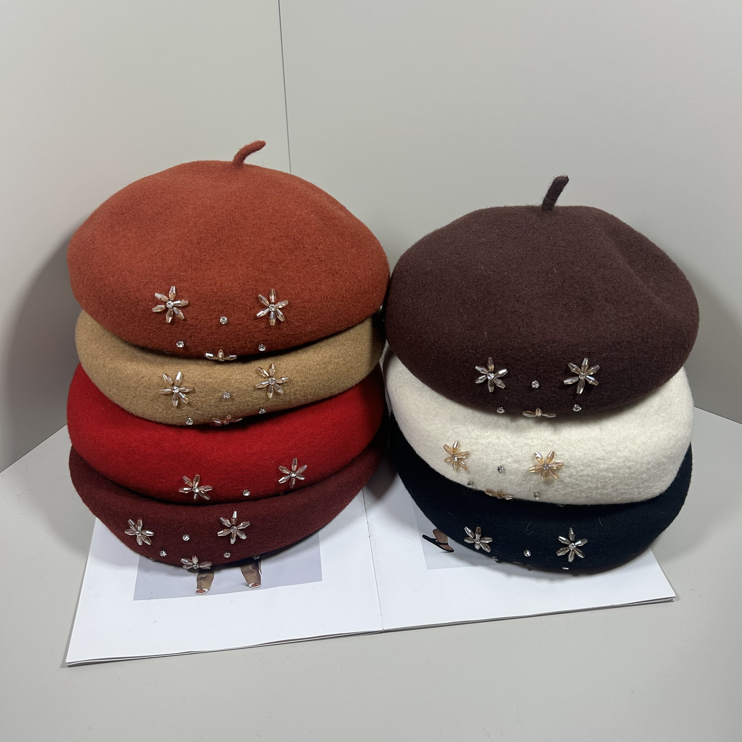 韩版秋冬羊毛手工雪花图案贝雷帽