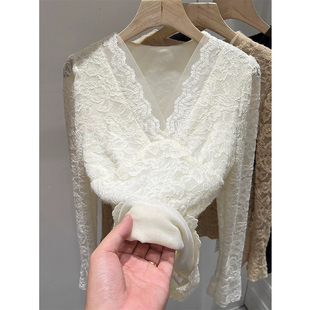 t恤修身 长袖 上衣 女秋冬洋气内搭打底衫 V领网纱拼接加绒加厚蕾丝衫