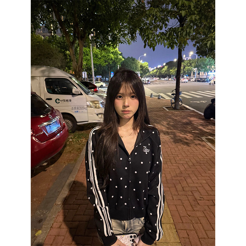三条杆满印波点短款卫衣外套女款图片
