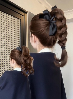 你的马尾辫松松垮垮？快试试蓬松立体新扎法！赫本风蝴蝶结抓夹~