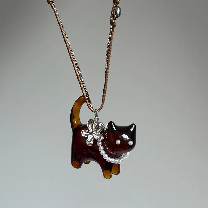 「猫伴朝夕」棕花朵猫咪珍珠项链