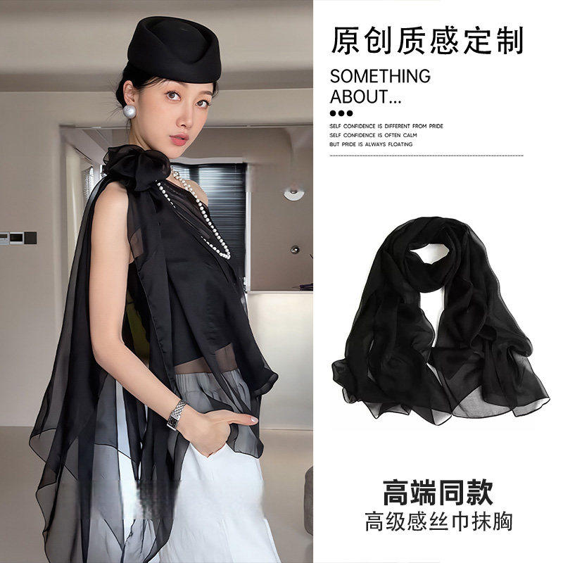 一条丝巾就能搞定的穿搭~披肩