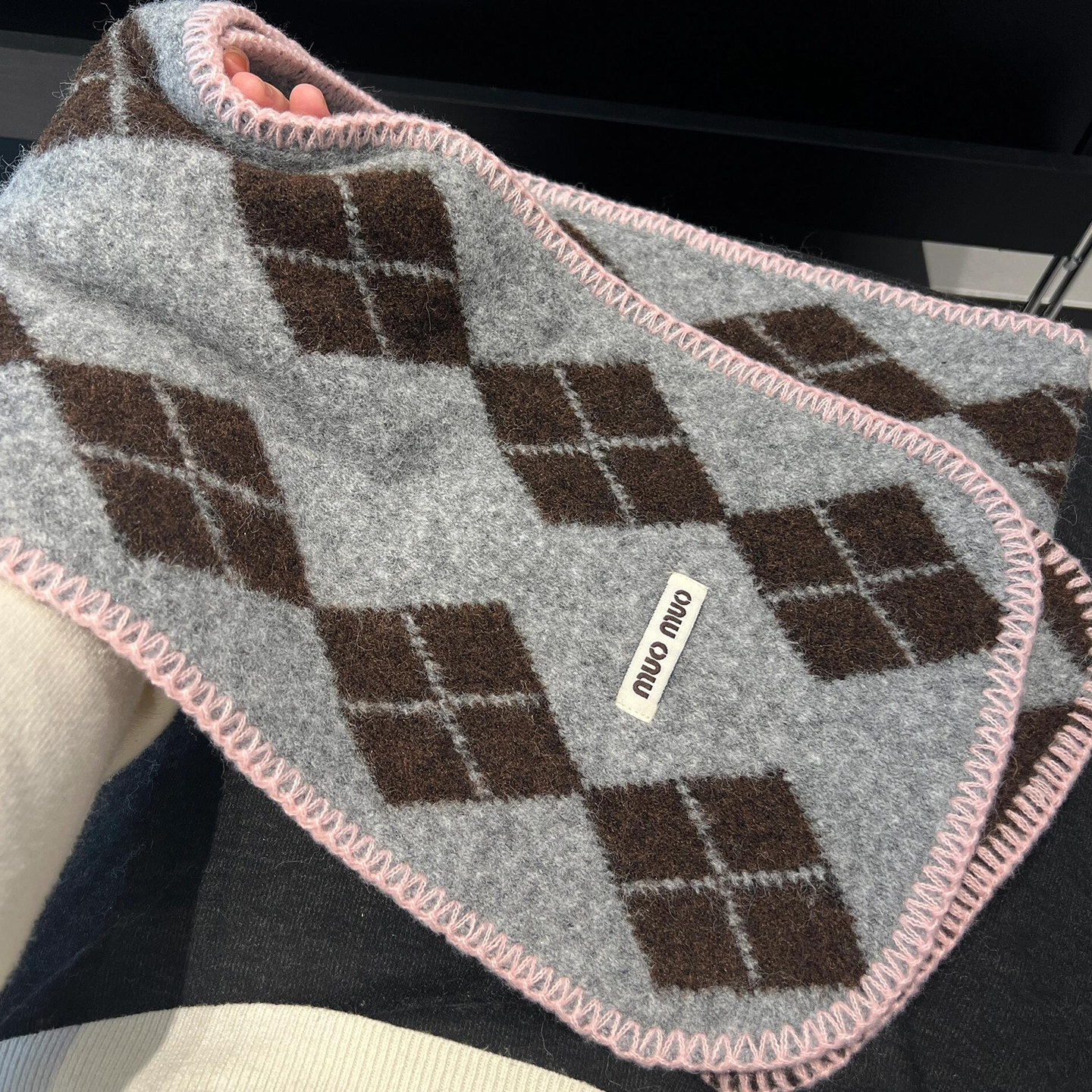 学院风也太韩了吧~菱形格波点围巾仿羊绒锁边撞色秋冬季保暖披肩