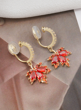 气质红色枫叶耳环女耳夹无耳洞百搭小众高级感轻奢蚊香盘显瘦耳饰
