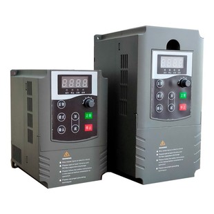 1.5kw 2.2kw 3.7 5.5kw 3.0kw 变频器矢量重载型380v220v0.75kw