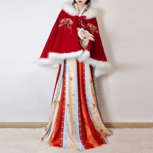 阑珊小记 原创汉服 雪绒绒国风保暖红色斗篷唐制齐胸连衣裙套装冬