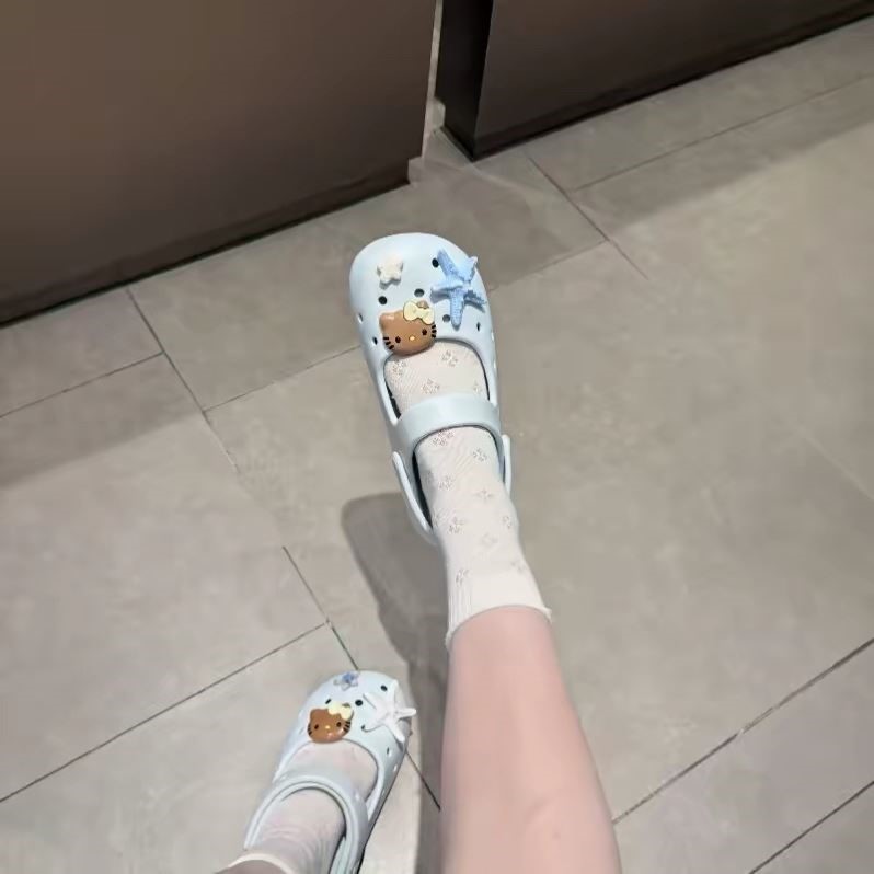 蓝色洞洞鞋女夏季外穿不累脚沙滩鞋显脚小增高厚底超舒服2026新款