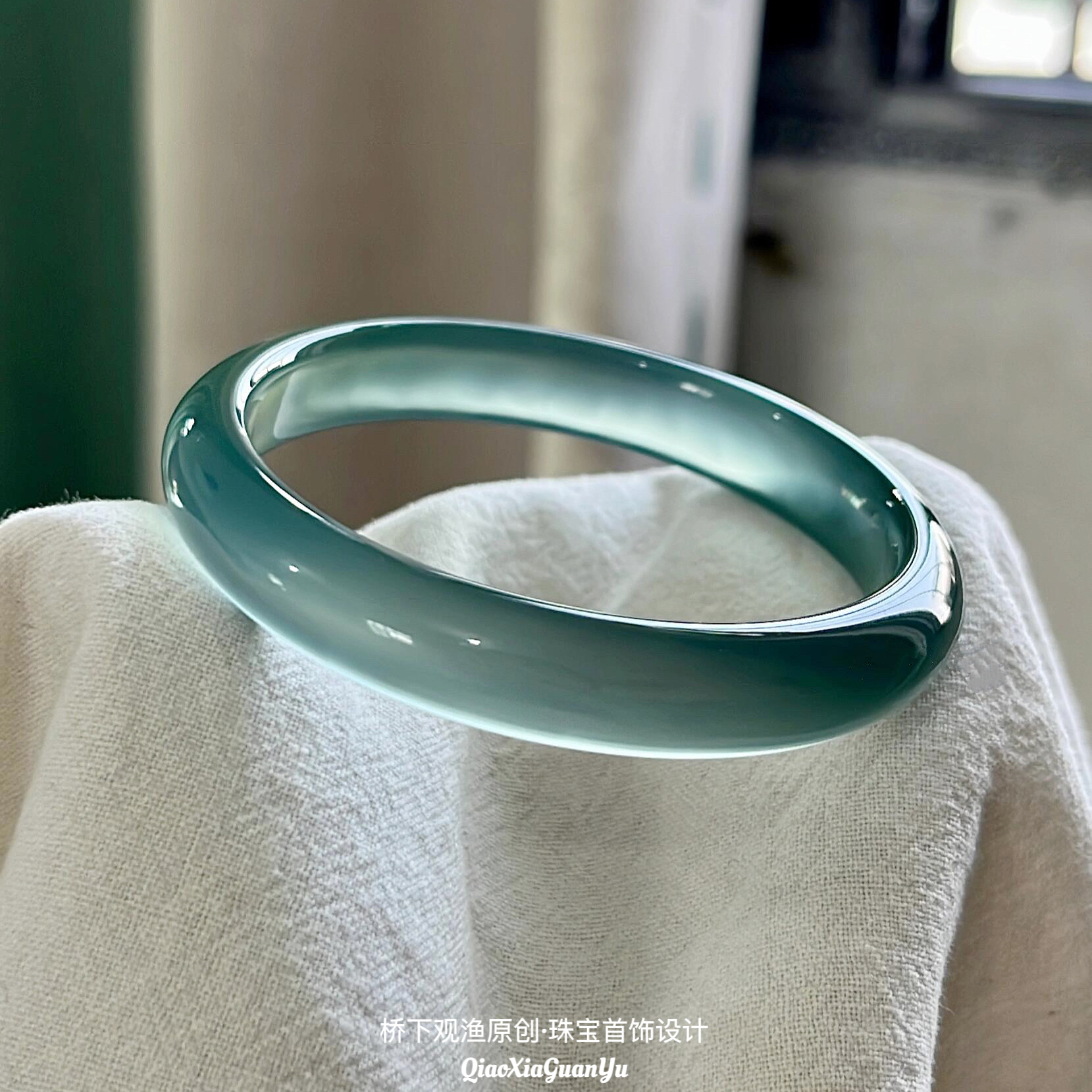 天然高冰种库里蓝玛瑙手镯转运