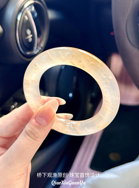 冰种香槟金手镯高冰黄色水沫玉