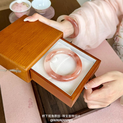 纯天然桃花酿手镯粉色金丝玉石圆条镯子女佘太翠樱花粉玉镯送礼物