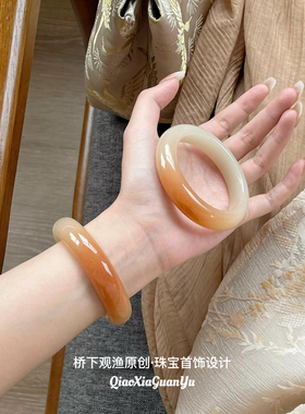 天然黄龙玉手镯冰种香槟金黄翡玉
