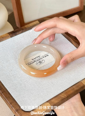 纯天然佘太翠手镯黄龙玉手镯金丝