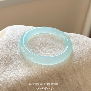 天然玉髓手镯高冰透奶蓝冰玛瑙玉镯子天空蓝玉手镯胖圆条石英岩玉