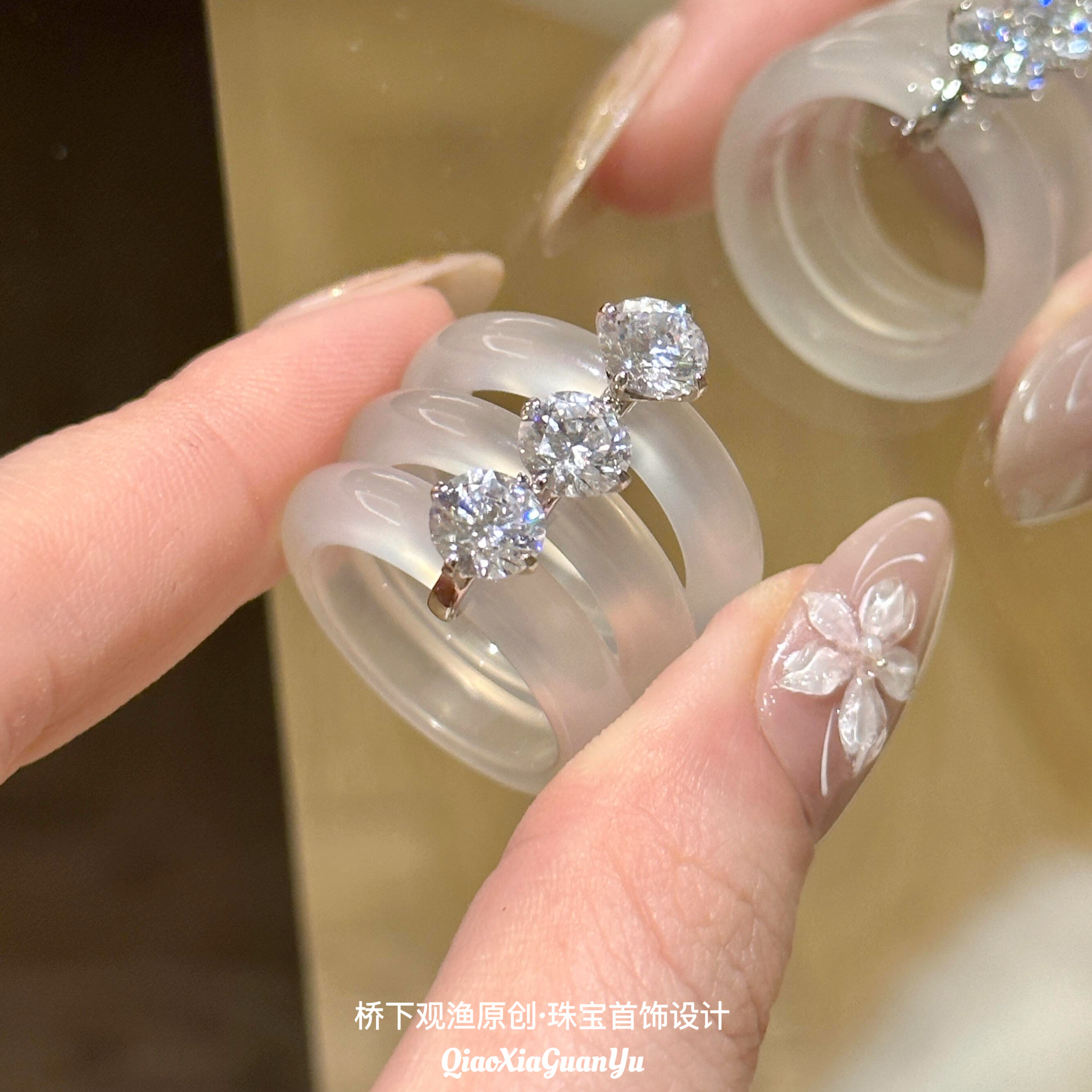 如蝶在野素玉携光~新中式白玉髓