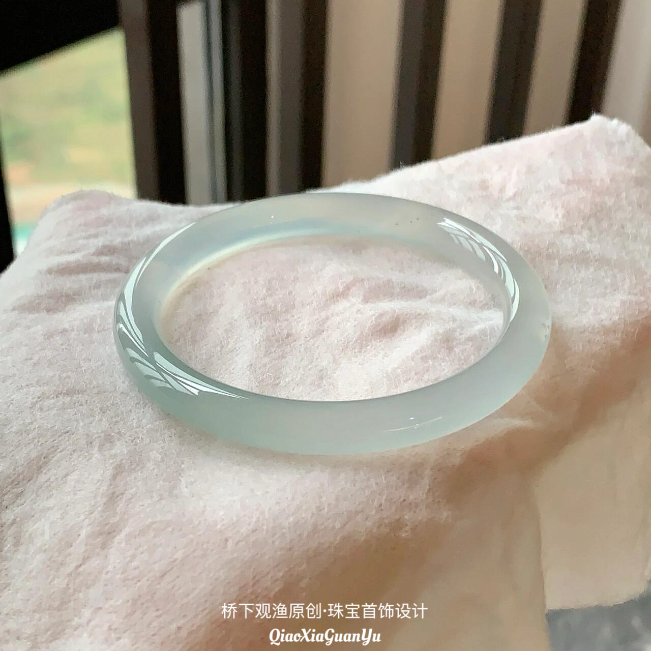 天然玉髓手镯女款冰种玛瑙玉镯子油青玉手镯冰晴绿翡翠高冰透礼物