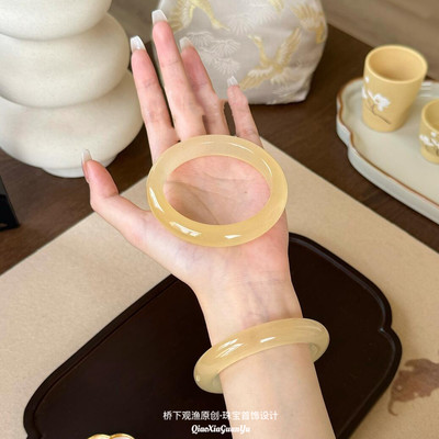 天然黄高冰种玛瑙手镯冰种镯子女款翡翠玉髓黄色手镯马料石英岩玉