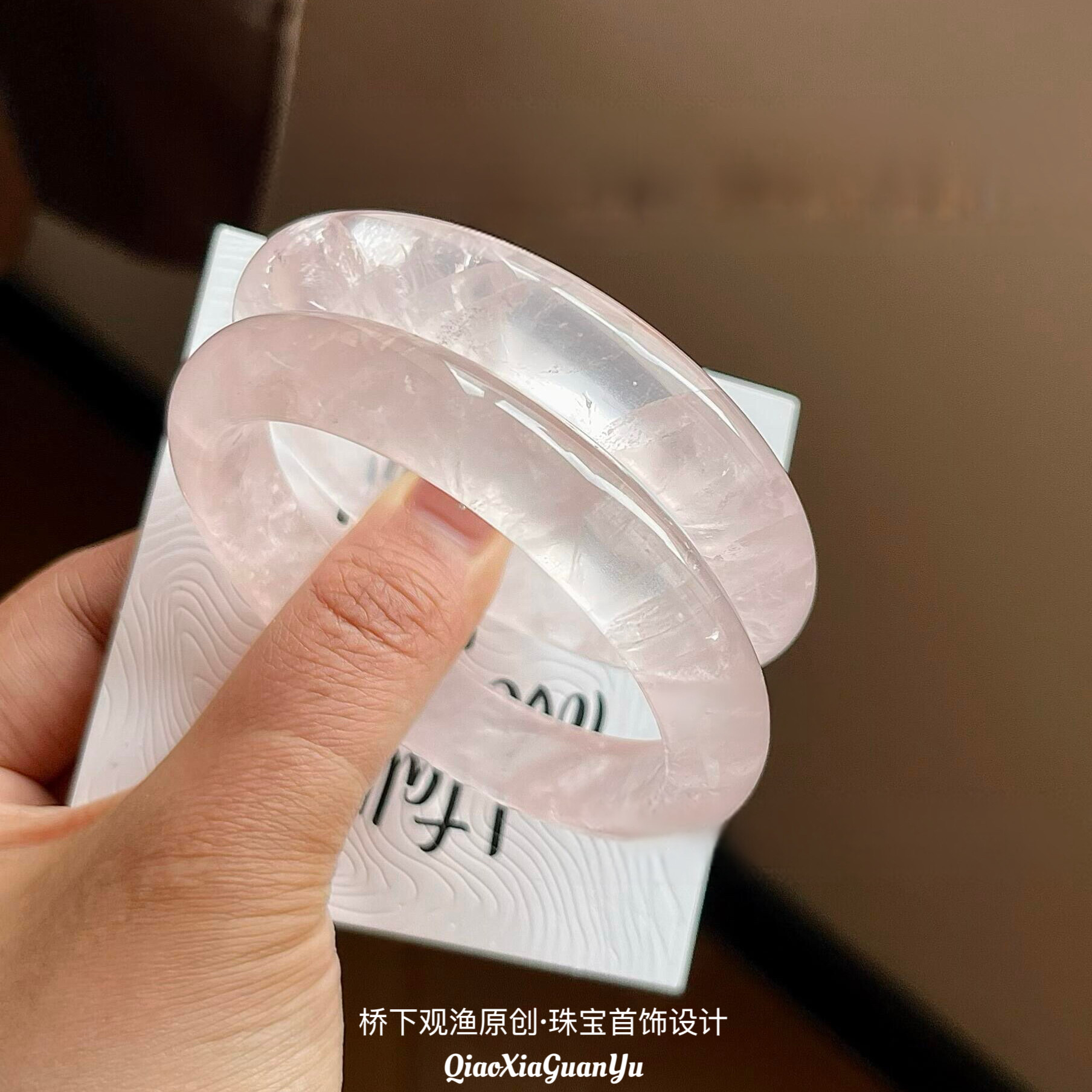 纯天然粉水晶手镯冰种粉色玉镯叮当镯少女粉招桃花美人条水晶手镯
