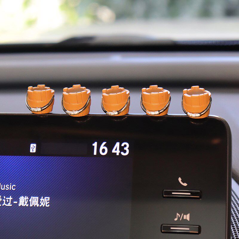 汽车创意仿真酒罐显示屏摆件小酒瓶摆件中控台迷你屏幕装饰车饰品