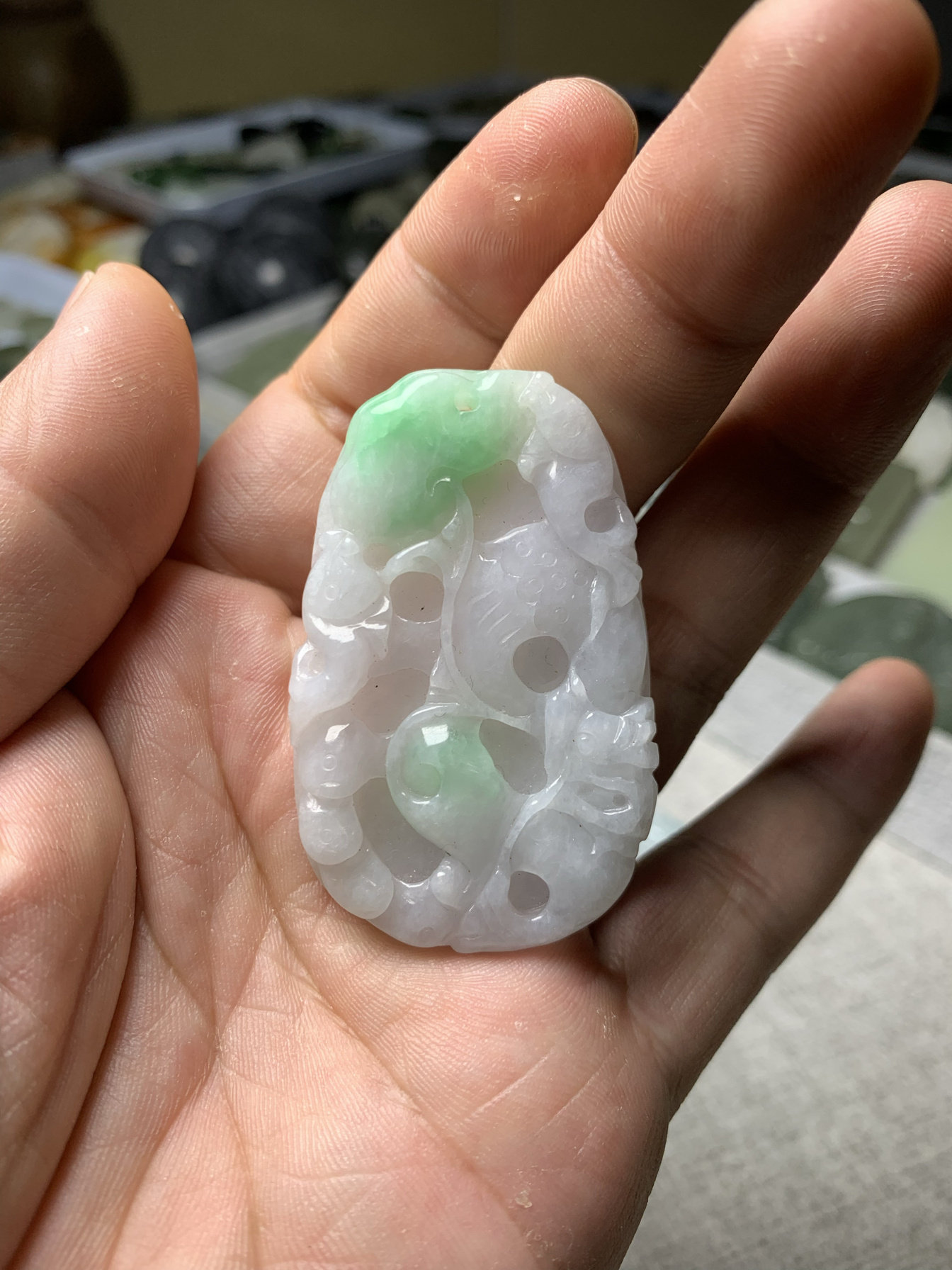 天然翡翠老坑缅甸带绿连年有鱼灵芝荷叶吊坠挂件毛衣链牌子包挂车