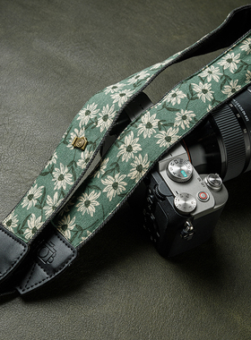 复古绿色微单斜挎背带单反索尼富士XT5拍立得佳能R50减压快拆肩带