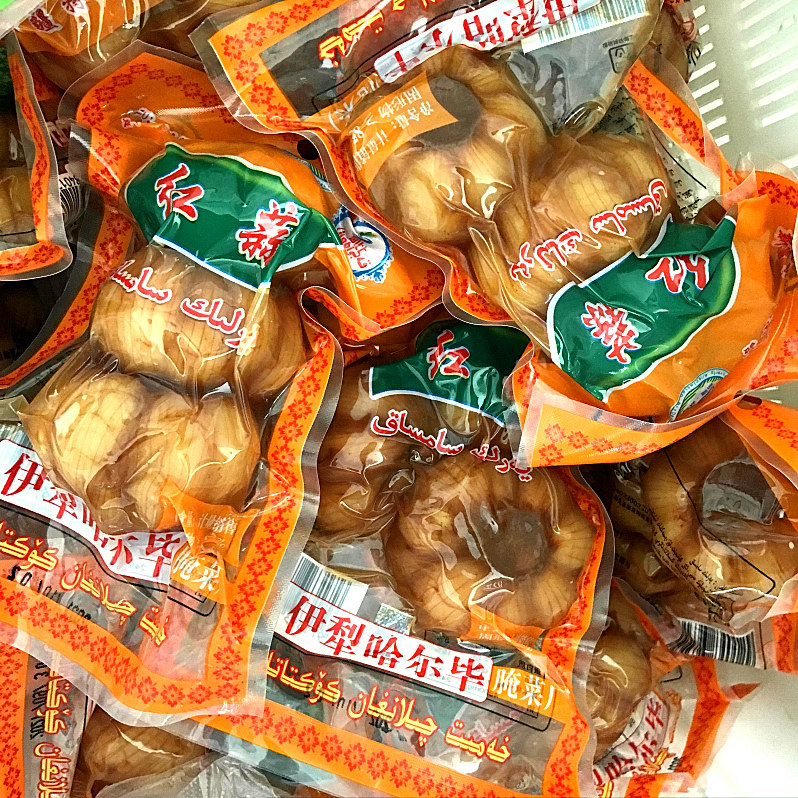 4袋 新疆伊犁哈尔毕腌蒜瓣红蒜头开袋即食旅游早餐下饭咸榨菜凯比