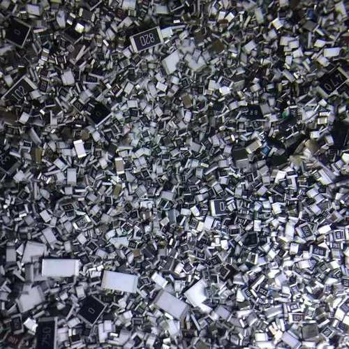 电阻全新的一包10克大小