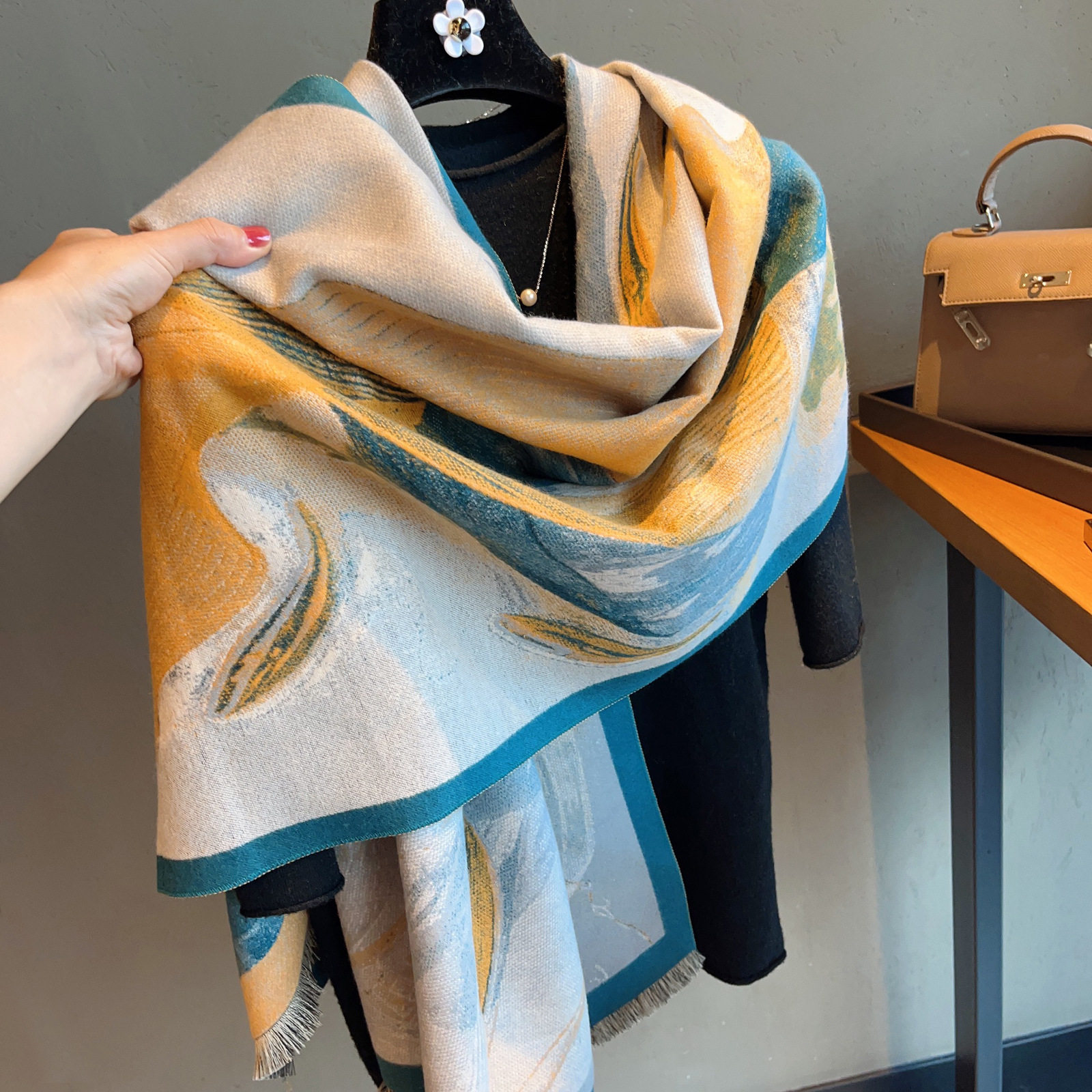 法国Cyrena Kaer光影油画~羊绒披肩女秋冬季长款两用保暖加厚围巾