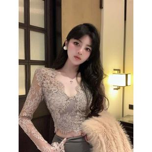 短款 法式 加绒加厚长袖 女秋冬新款 保暖上衣 V领纯欲性感蕾丝打底衫