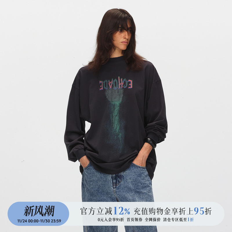 印花旧水洗工艺廓形长袖T恤