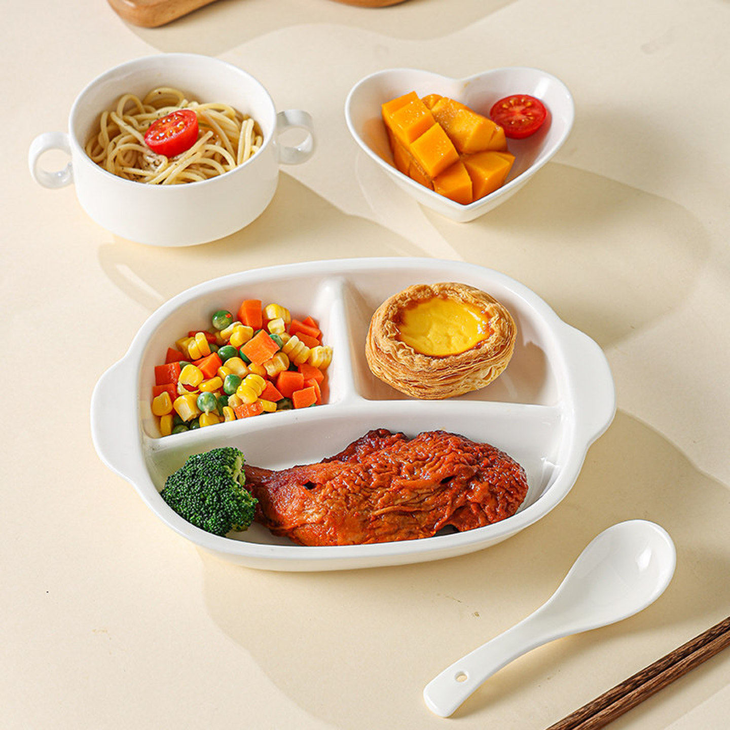 陶瓷分格盘一人食三格分隔早餐盘家用减脂减肥定量分餐盘双耳餐盘