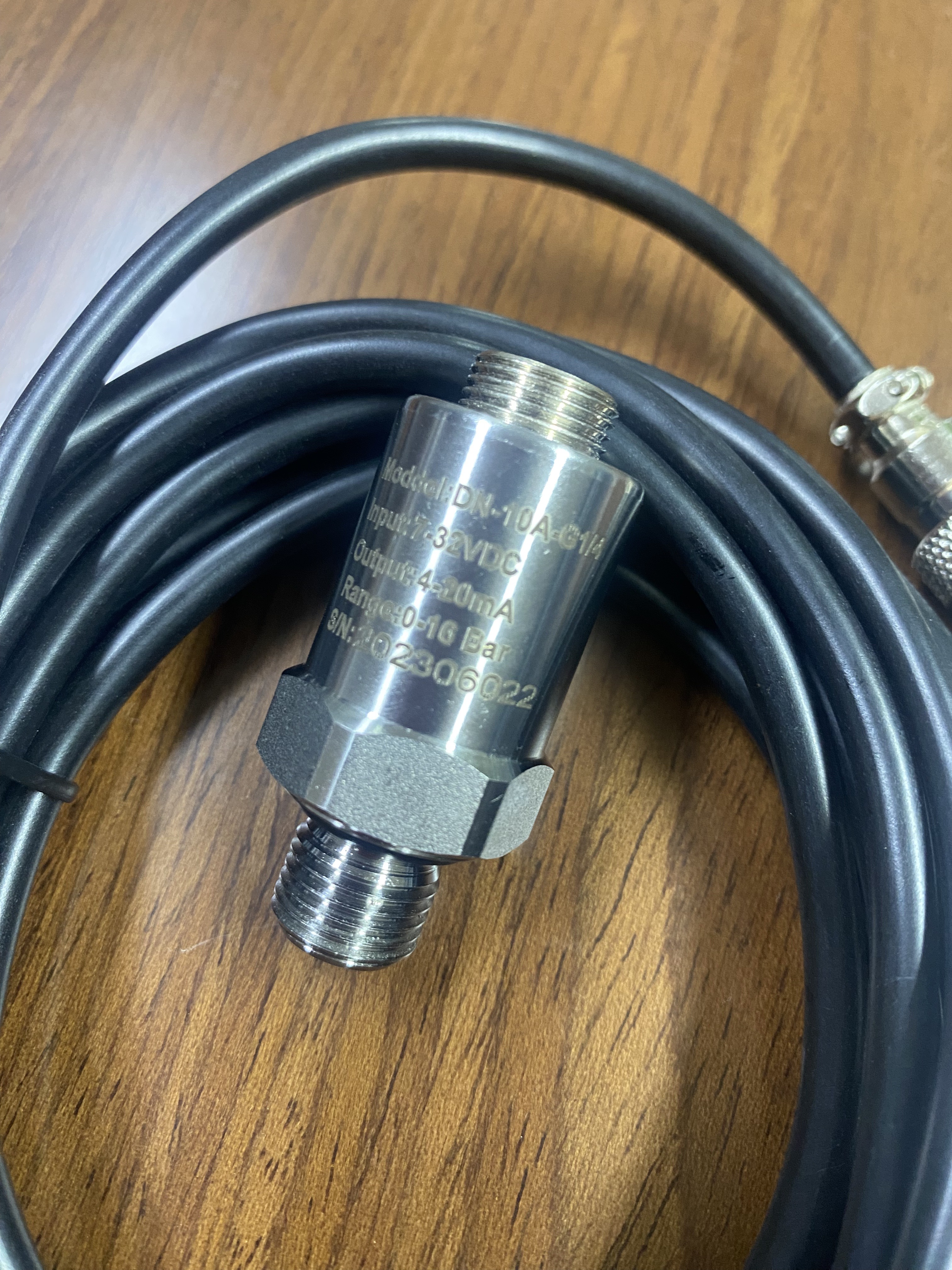 螺杆空压机压力传感器DN-10A-G1/4 7-32VDC 0-16bar 4-20ma包邮