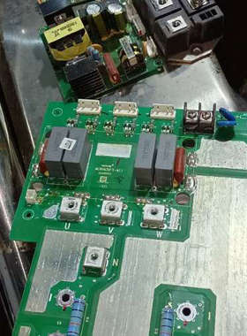 伟创变频器AC80S，全套板子，包好！