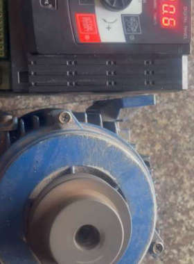 日业CM530H-C4T4R0GB/5R5PB变频器，成